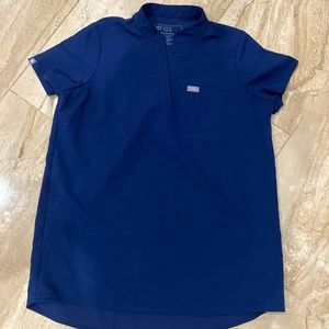 FIGS maternity scrub top. Navy blue. Size XS. Great condition. Like new!